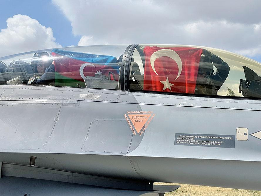 Azərbaycan pilotları “Anadolu Qartalı - 2022” təlimində tapşırıqları uğurla icra ediblər<font color=red> - FOTOLAR</font>