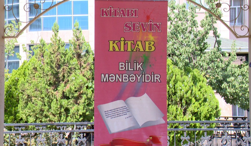 Uşaqlar üçün “Kitabı sevin” səyyar sərgi keçirilib<font color=red> - FOTOLAR</font>