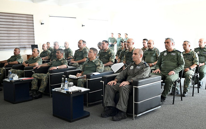 Azərbaycan Ordusunda taktiki-xüsusi təlim keçirilir<font color=red> - FOTOLAR</font>