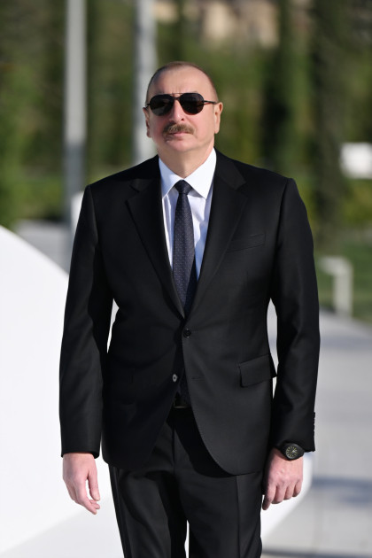 Prezident İlham Əliyev Bakıda Zəfər parkının açılışında iştirak edib<font color='red'> - YENİLƏNİB 2</font><font color=red> - FOTOLAR</font>