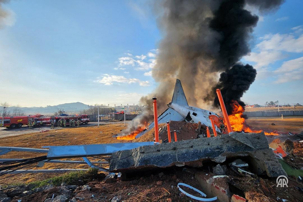 Yonhap: Qəzaya uğrayan təyyarədəki sərnişinlərin hamısı həlak olub <font color=red> - FOTOLAR</font>