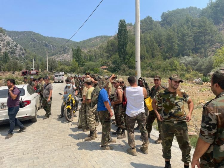 Yanğınsöndürənlərimiz Muğla vilayətinin Kavacık rayonunda yenidən şiddətlənən yanğınların qarşısının alınmasına cəlb olunub