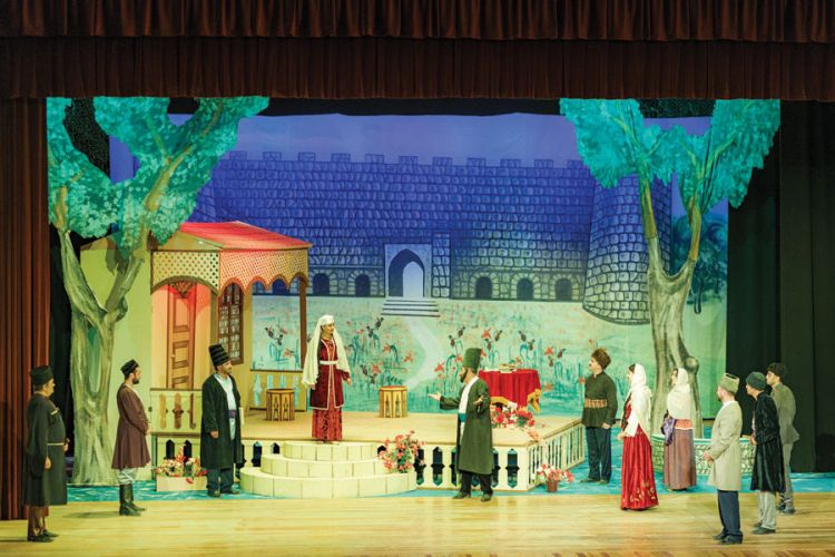 Naxçıvan Dövlət Milli Dram Teatrında 139-cu  teatr mövsümü başa çatıb