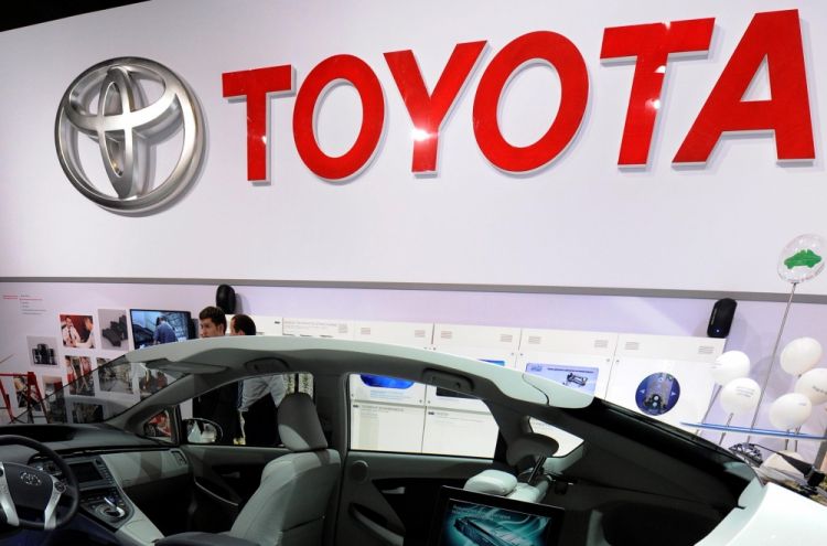 “Toyota” Rusiyada avtomobil istehsalını dayandırır