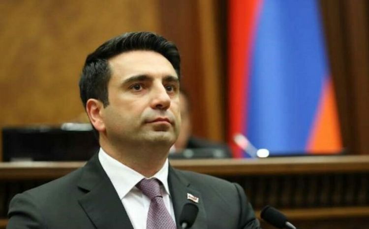 Alen Simonyan: İrəvan Bakı ilə təbii qaz alışı məsələsini müzakirə etməyə hazırdır