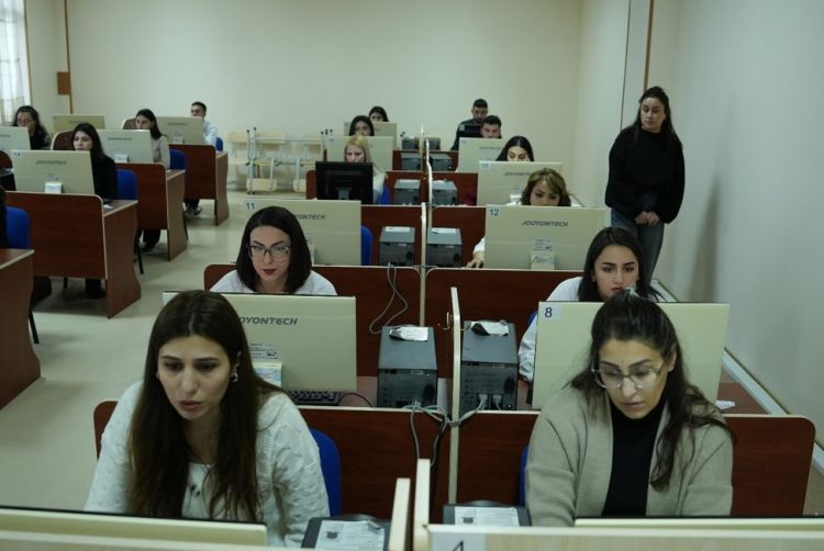 Naxçıvan Dövlət Universitetinin imtahan mənzərəsi