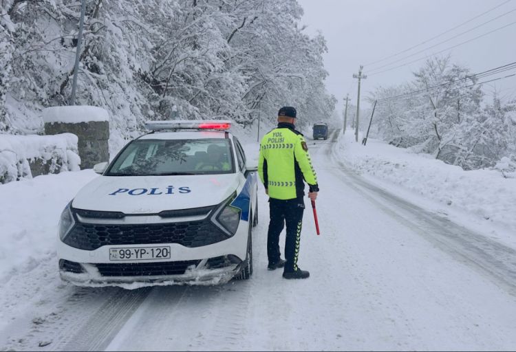 Baş Dövlət Yol Polisi İdarəsi həftəsonu səfərə çıxan sürücülərə müraciət edib