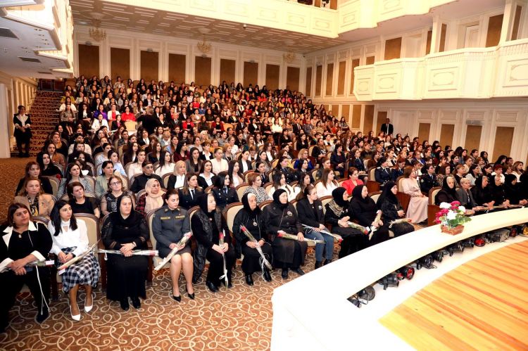 Naxçıvanda 8 Mart – Beynəlxalq Qadınlar Günü qeyd edilib<font color=red> - VİDEO</font>